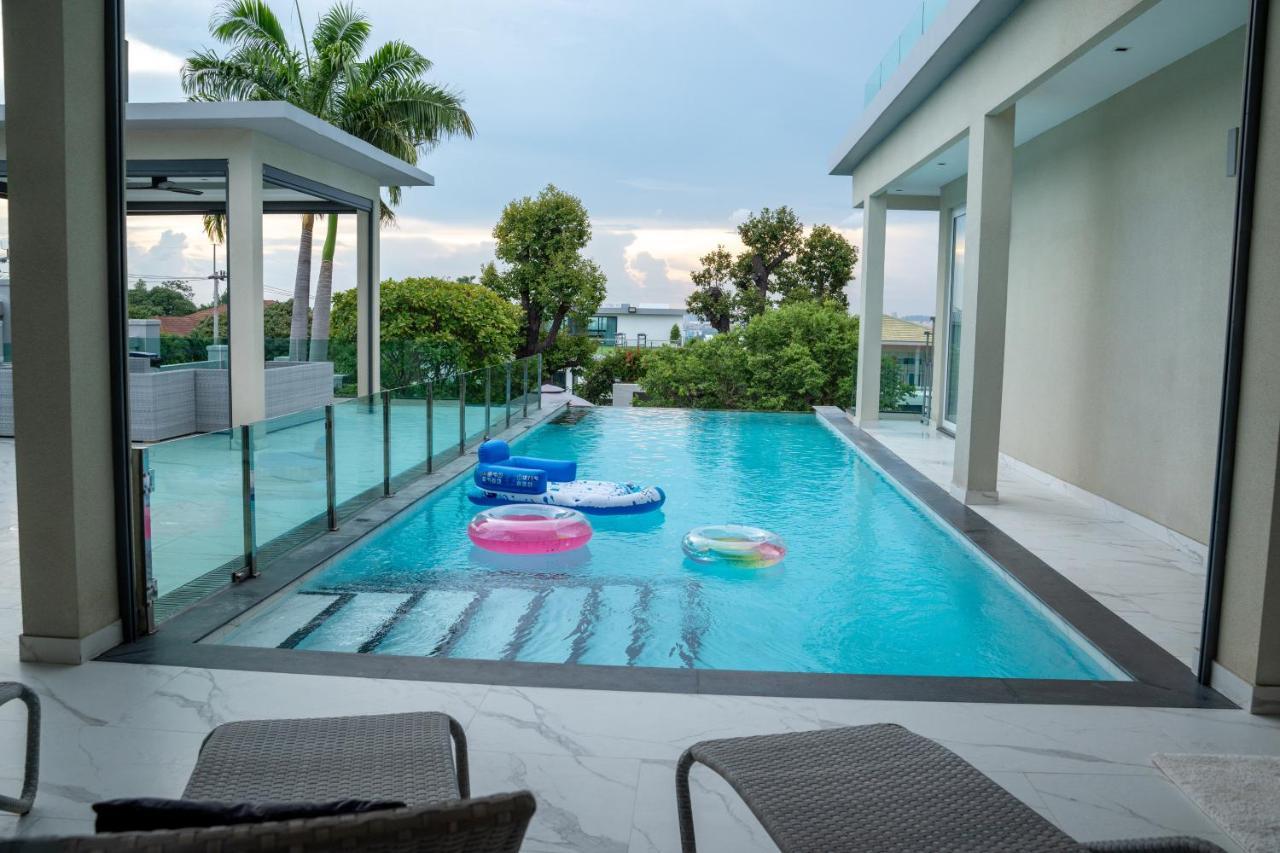 Villa Siam Royal View Pattaya à Nong Prue Extérieur photo